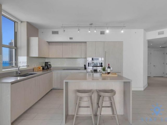 Продажа квартиры #R2001 - фото 6213118