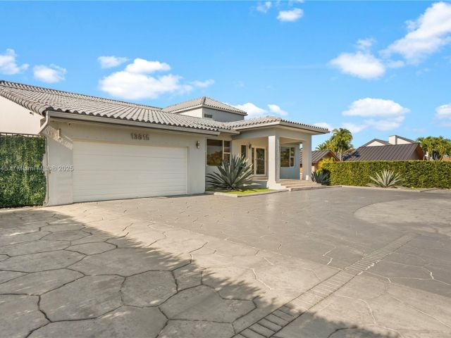 Дом в аренду по адресу 13815 SW 38th St - фото 6215545