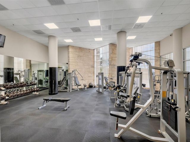 Продажа квартиры #729 - фото 6219348