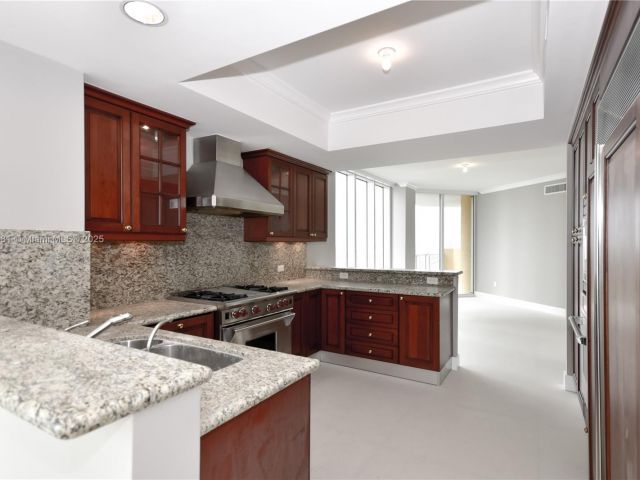 Квартира в аренду номер2706 - фото 6218341