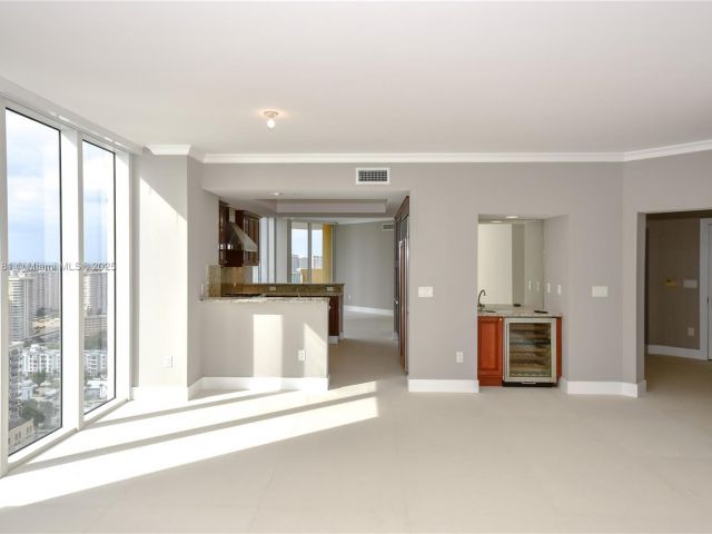 Квартира в аренду номер2706 - фото 6218343