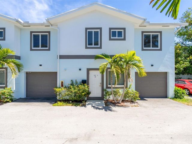 Продажа дома по адресу 507 NW 8th Ave #2 - фото 6213483