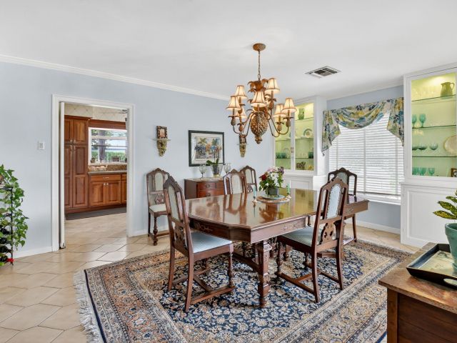 Продажа дома по адресу 1095 Hibiscus Lane - фото 6219315