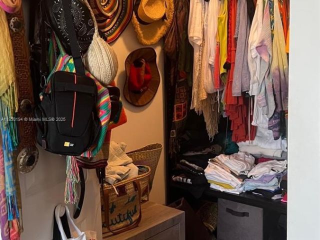 Продажа квартиры #1103 - фото 6229035