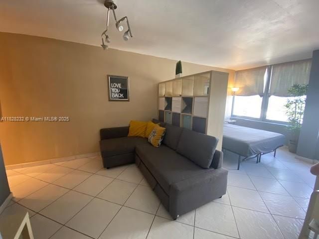 Квартира в аренду номер1002 - фото 6219420