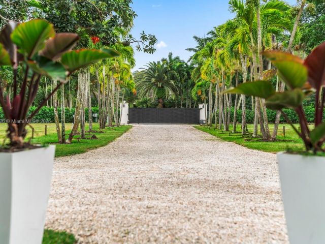 Дом в аренду по адресу 14875 SW 212th St - фото 6227133