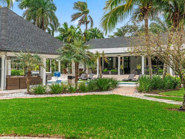 Дом в аренду по адресу 14875 SW 212th St - фото 6227146