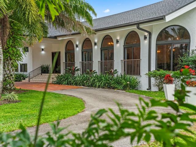 Дом в аренду по адресу 14875 SW 212th St - фото 6227150