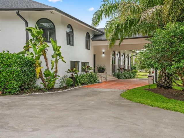 Дом в аренду по адресу 14875 SW 212th St - фото 6227151