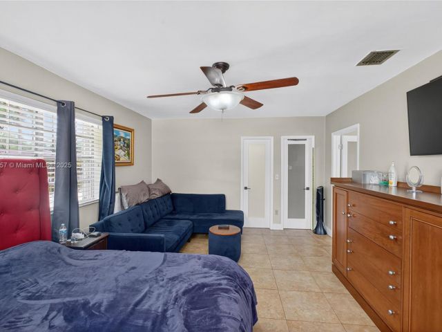 Продажа дома по адресу 395 NW 124th St - фото 6234425