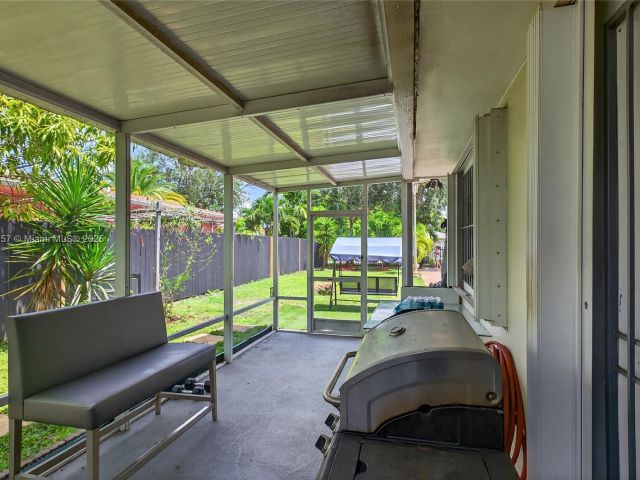 Продажа дома по адресу 395 NW 124th St - фото 6234429