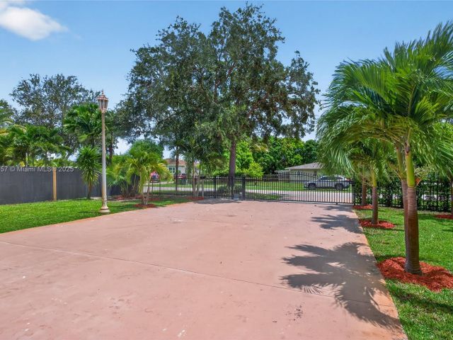 Продажа дома по адресу 395 NW 124th St - фото 6234438