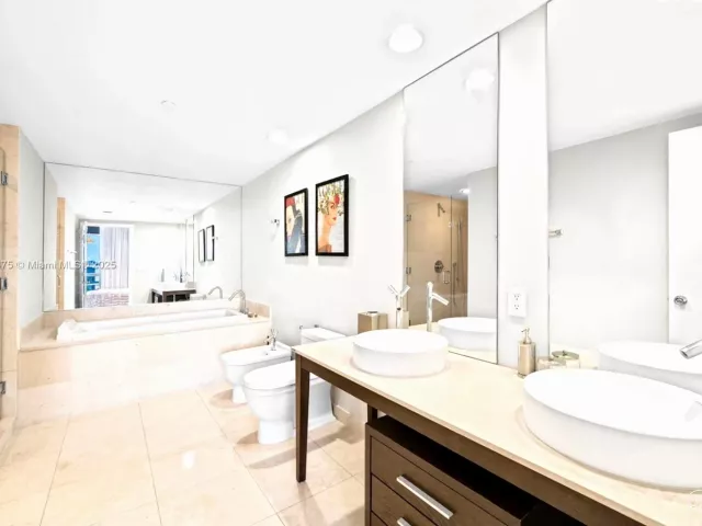 Продажа квартиры #5302 - фото 6219801