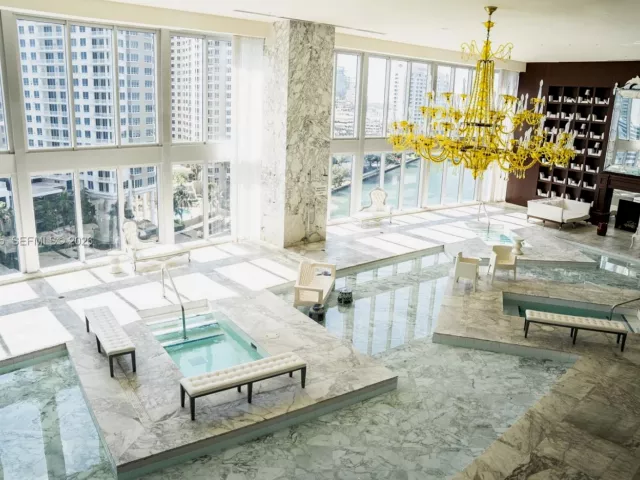 Продажа квартиры #5302 - фото 7270097