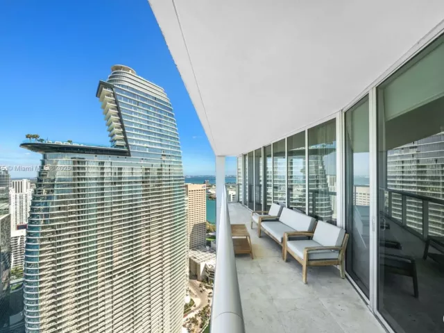 Продажа квартиры #5302 - фото 6219789