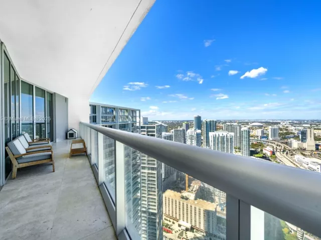 Продажа квартиры #5302 - фото 6219790