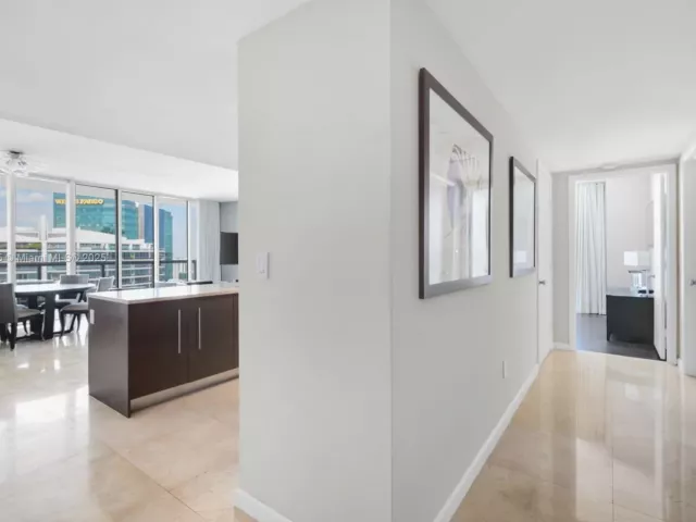 Продажа квартиры #5302 - фото 6219793