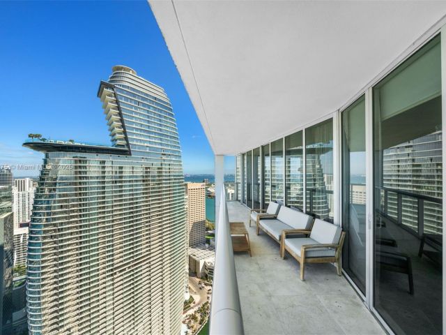 Продажа квартиры #5302 - фото 6219789