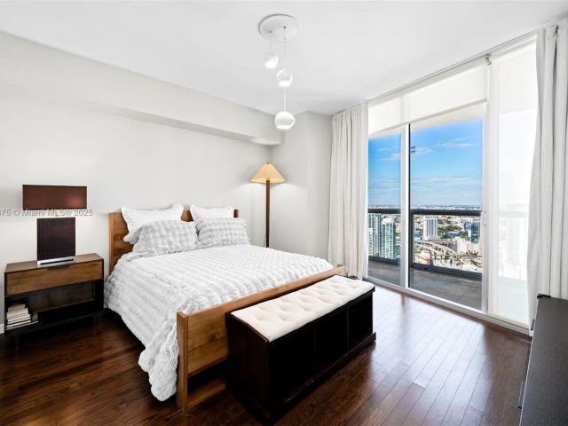 Продажа квартиры #5302 - фото 6219795