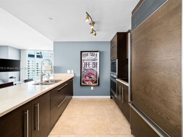 Продажа квартиры #5302 - фото 6219798