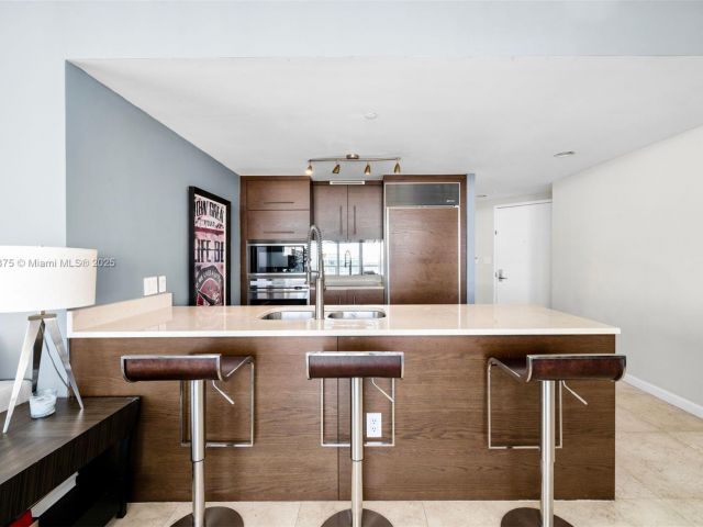 Продажа квартиры #5302 - фото 6219799