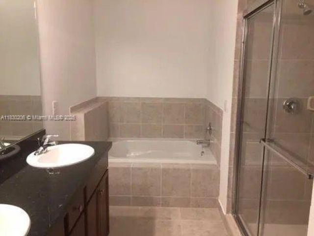 Продажа дома по адресу 11332 SW 15th St - фото 6219062