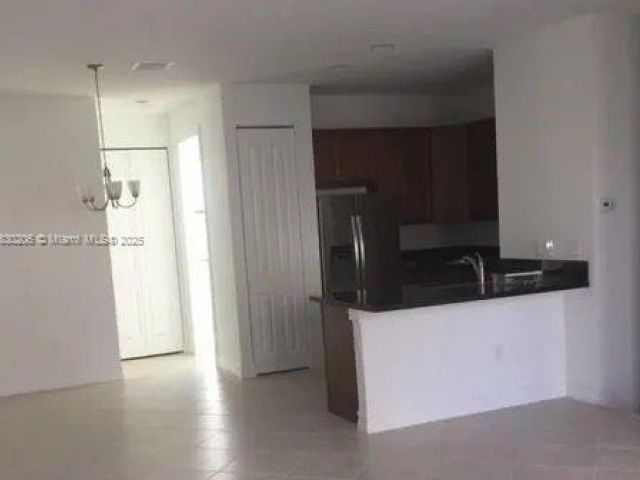 Продажа дома по адресу 11332 SW 15th St - фото 6219063