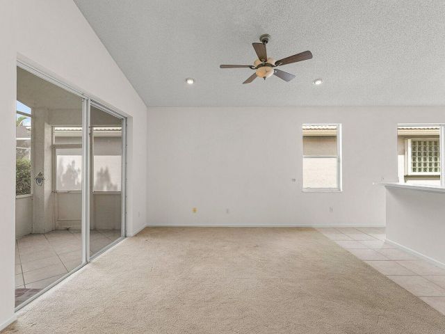 Дом в аренду по адресу 7728 Edinburough Lane - фото 6219273