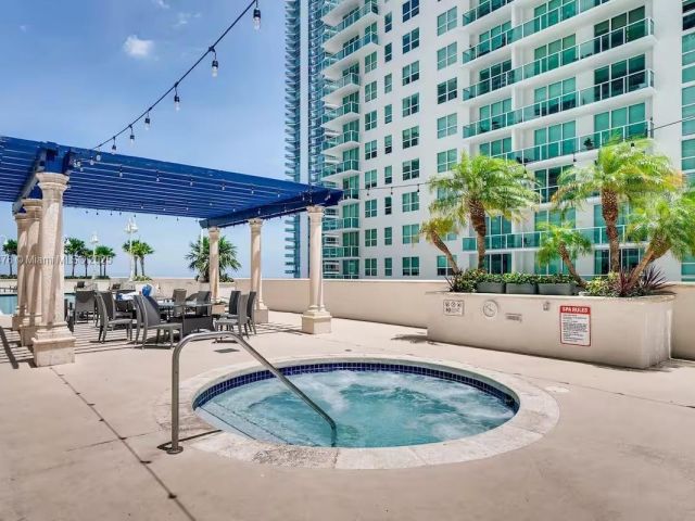 Продажа квартиры #3923 - фото 6244168