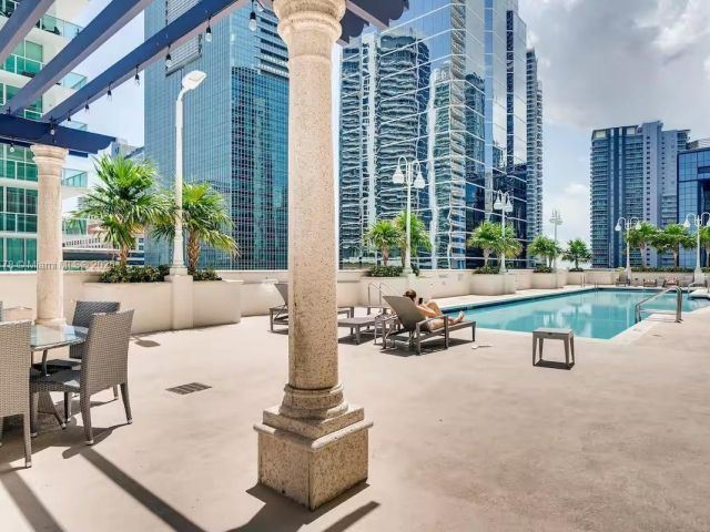 Продажа квартиры #3923 - фото 6244170