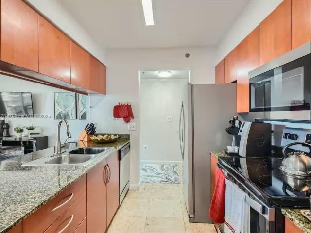 Продажа квартиры #3923 - фото 6244180