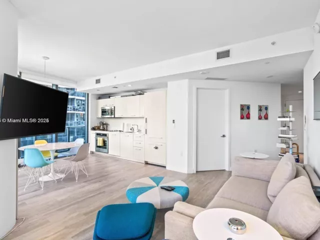 Продажа квартиры #1801 - фото 6247458