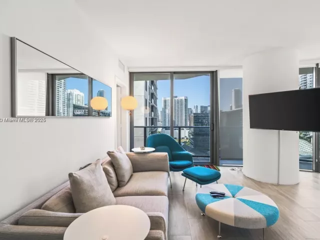 Продажа квартиры #1801 - фото 6247463