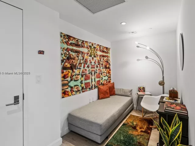 Продажа квартиры #1801 - фото 6247465