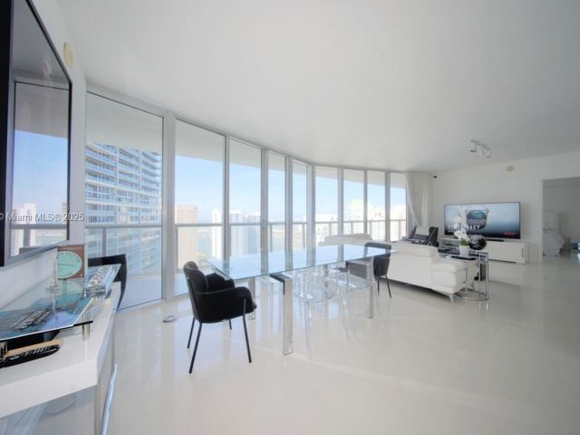 Продажа квартиры #4004 - фото 6219813