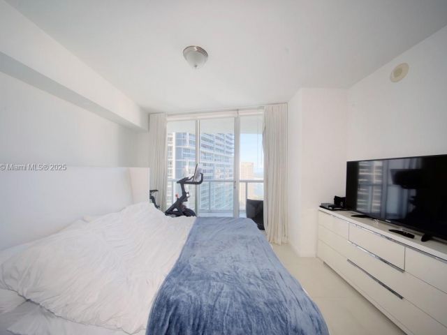 Продажа квартиры #4004 - фото 6219815