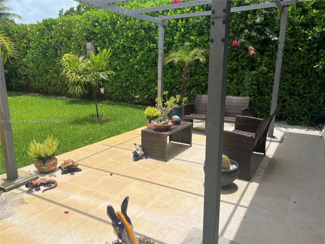 Продажа дома по адресу 323 NW 105th St - фото 6249008