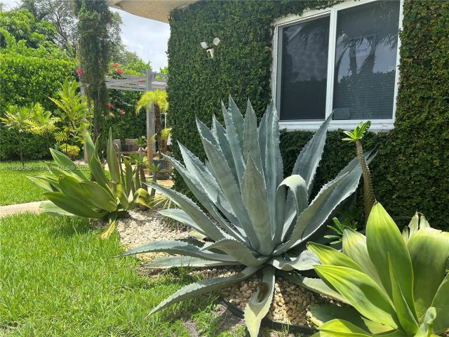 Продажа дома по адресу 323 NW 105th St - фото 6249012