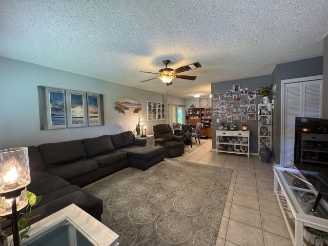 Дом в аренду по адресу 2615 SW Natura Avenue - фото 6231867