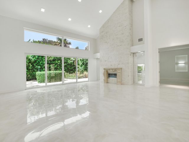 Дом в аренду по адресу 7351 Valencia Drive - фото 6220128