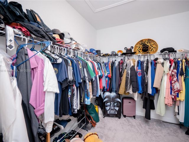 Продажа дома по адресу 1388 SE 27th Ter - фото 6246547