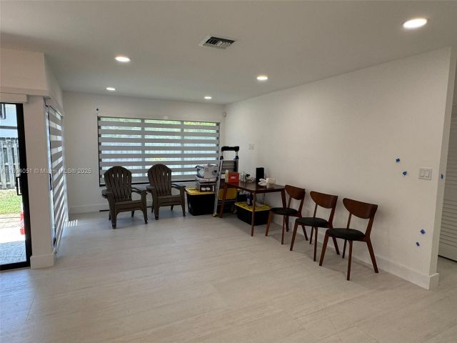 Дом в аренду по адресу 12721 SW 68th Ter. . - фото 6222161