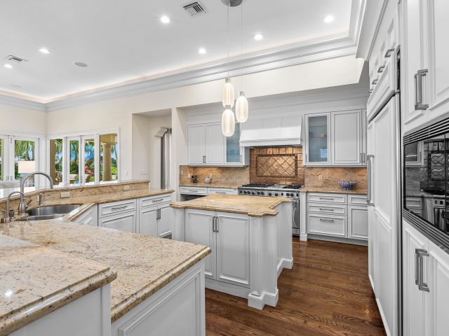 Продажа дома по адресу 17582 Bocaire Way - фото 6223353