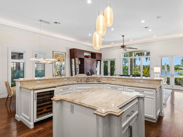 Продажа дома по адресу 17582 Bocaire Way - фото 6223354