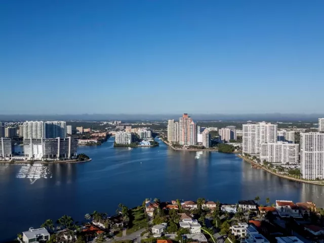 Продажа квартиры #2303 - фото 6585075