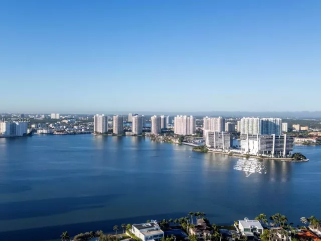 Продажа квартиры #2303 - фото 6585076