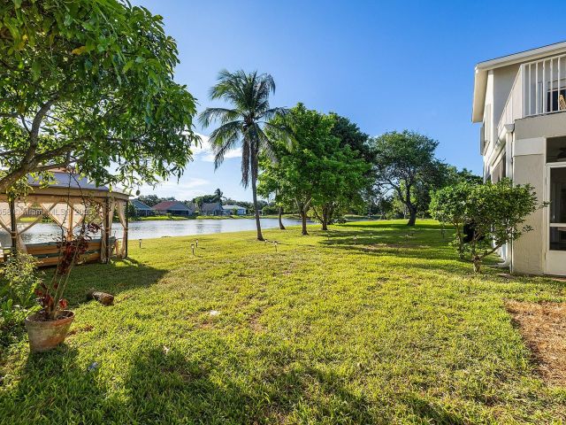 Продажа дома по адресу 620 NW 204th Ave - фото 6228149