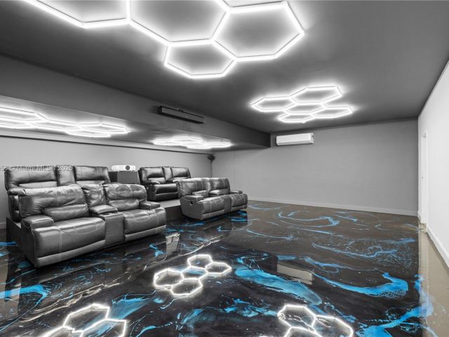 Продажа дома по адресу 620 NW 204th Ave - фото 6228155