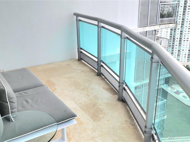 Продажа квартиры #3214 - фото 6239016