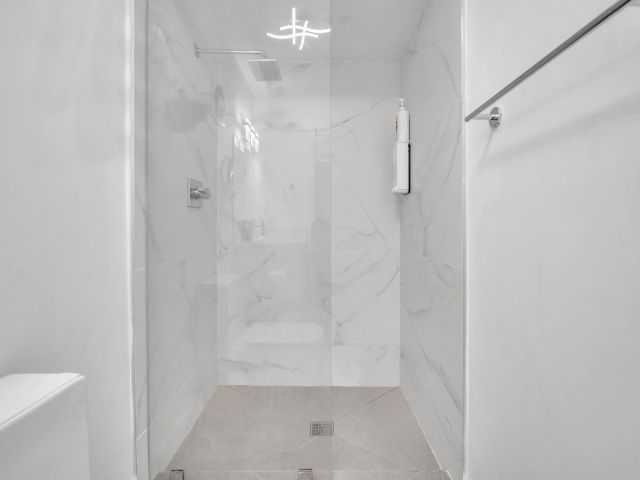 Продажа дома по адресу 5421 N 36th Ct - фото 6223989